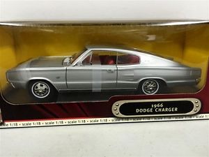 Yatming 1/18 Dodge Charger 1966 Silver